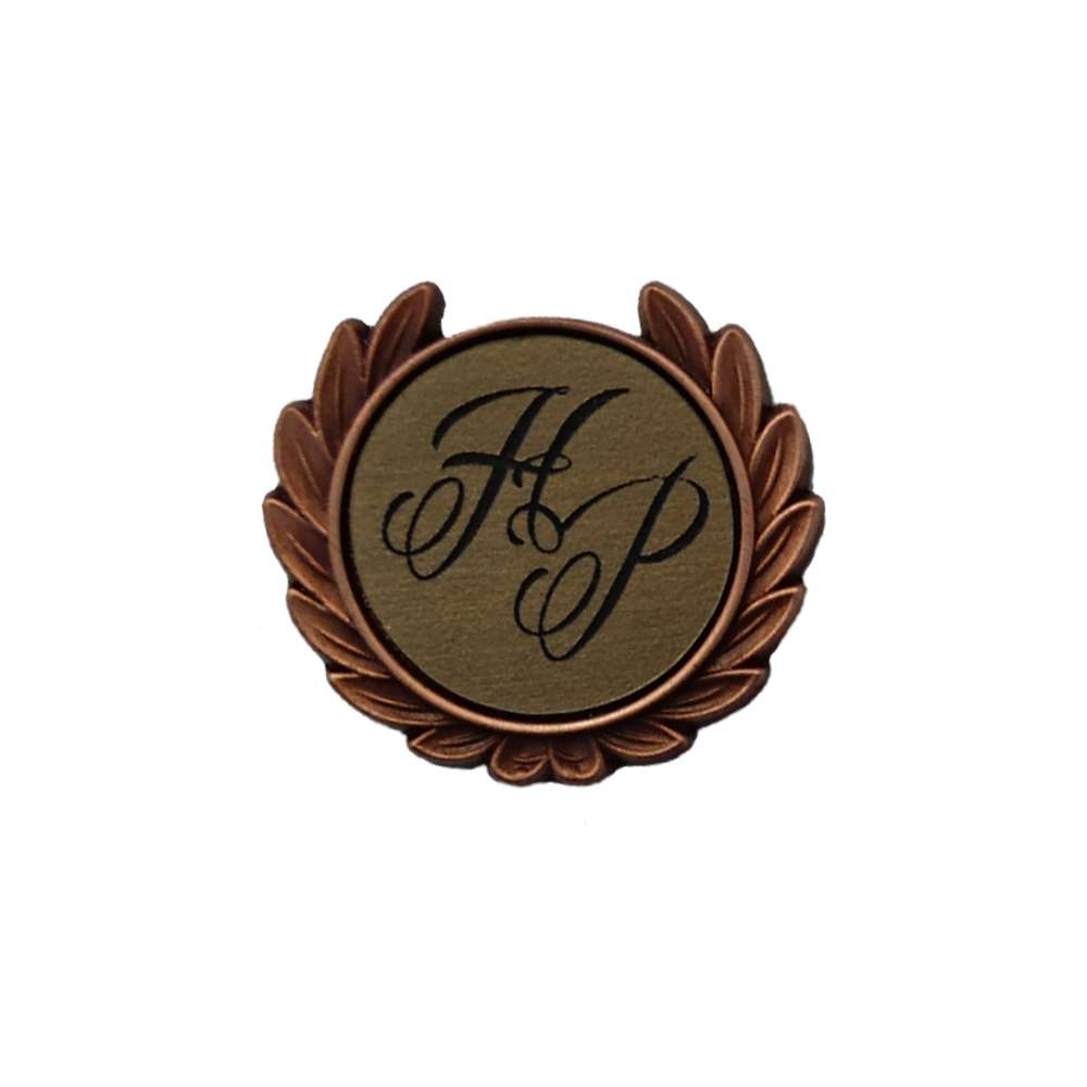 Rund bronsfärgad pin med lagerkrans i metall, dekorativ emblem-pin för kläder och accessoarer.