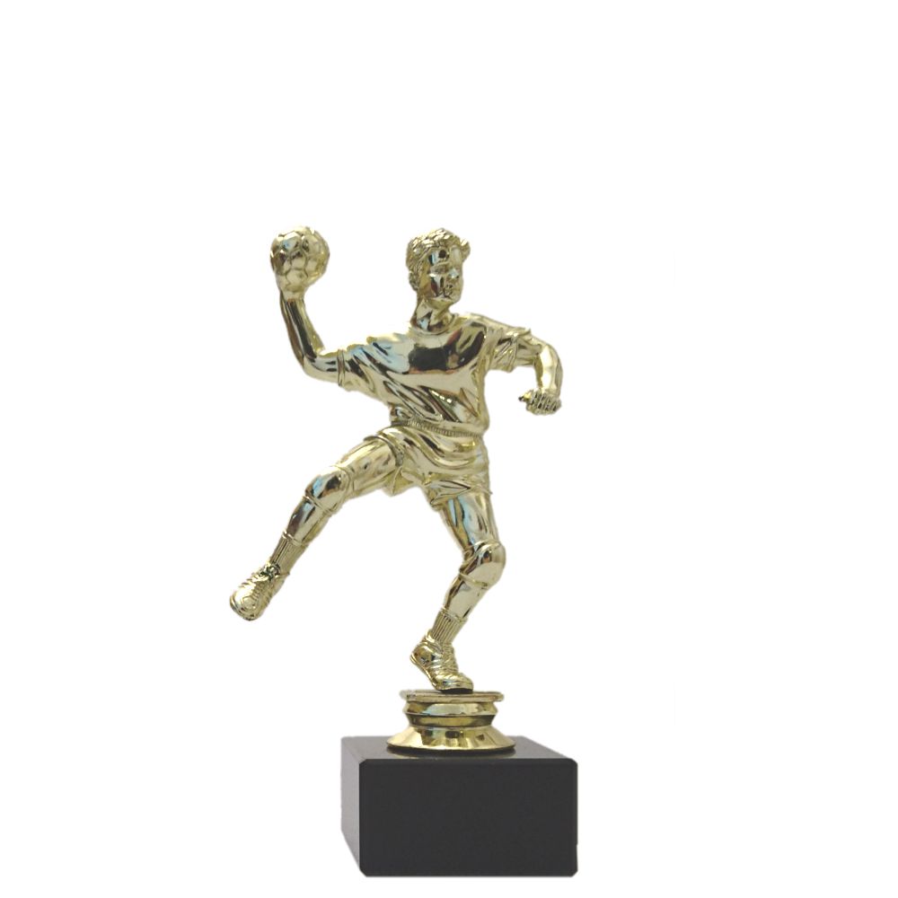 Handbollspris på marmorsockel med graverad skylt