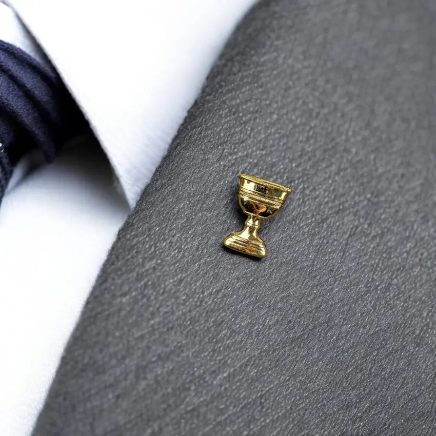 Metall-Pins