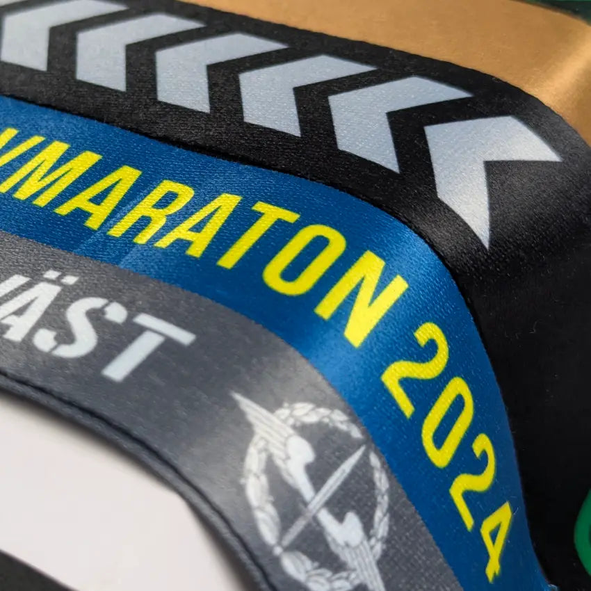 Långt medaljband med egen design