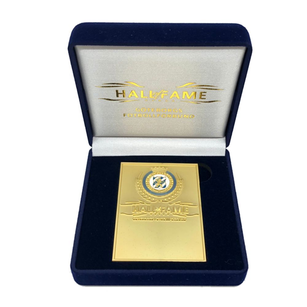 Etui med metallplakett